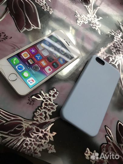 iPhone 5S, 64 ГБ