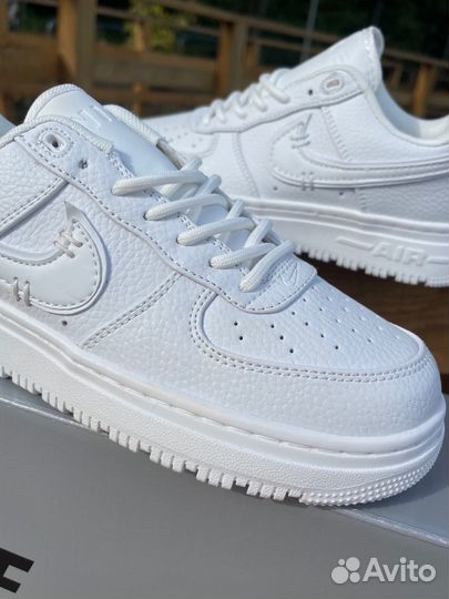 Кроссовки nike белые