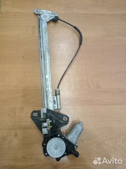 Стеклоподъемник электрический передний правый