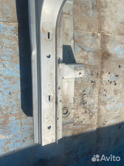 Правый порог со стойкой Toyota Corolla 120 хэтчбек