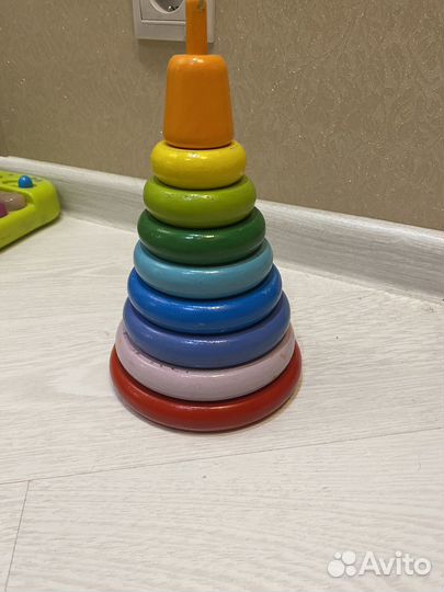 Деревянная пирамидка