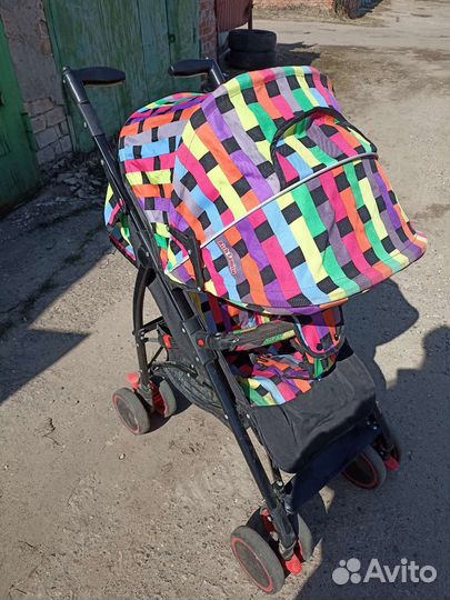Прогулочная коляска