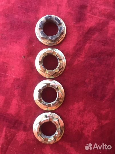 Гайка ступицы Arctic Cat 0423-607