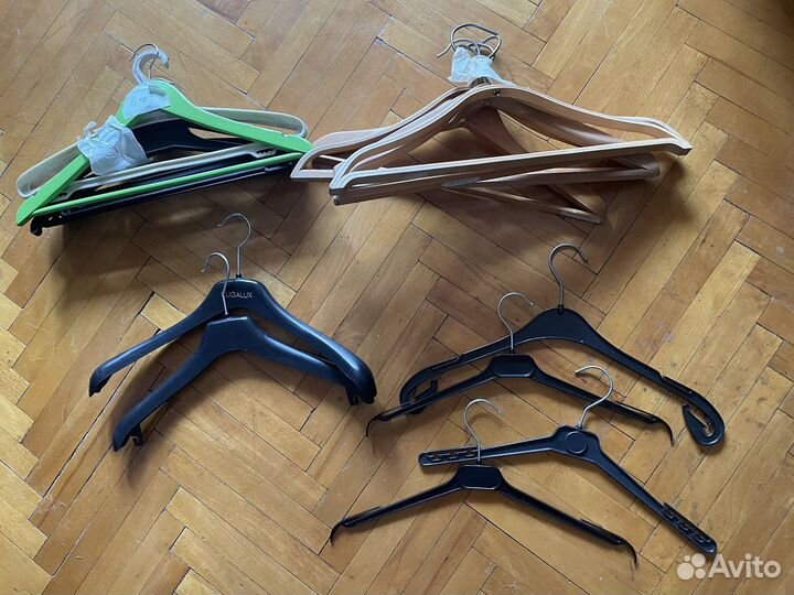 Вешалки для одежды