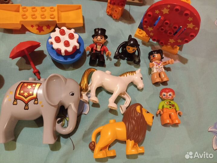 Лего дупло 2 набора конюшня и трейлер