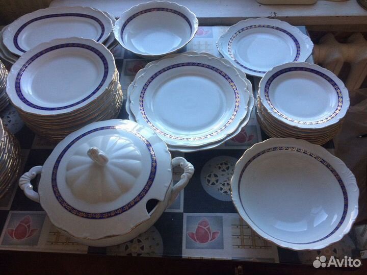 Сервиз. Фарфор. Чехословакия. 100 предметов