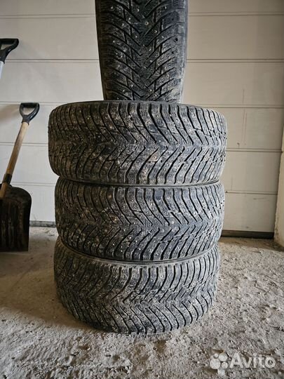Nokian Tyres Hakkapeliitta 8 235/55 R17 103T