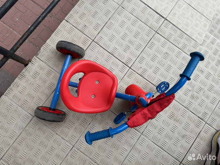 Детский трехколесный велосипед