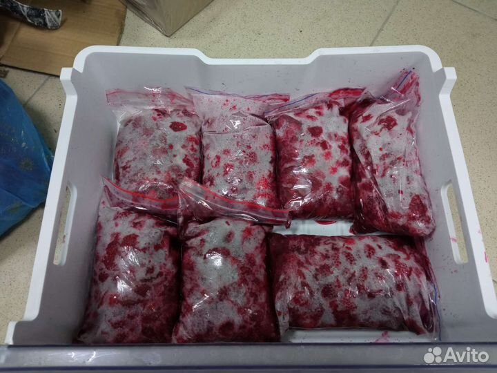 Живое холодного отжима масло с дубовой бочки