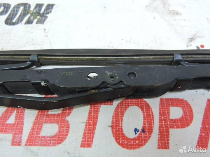 Поводок стеклоочистителя передний левый Renault Sa