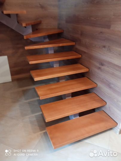 Ступени для лестницы из массива дерева дуб, бук