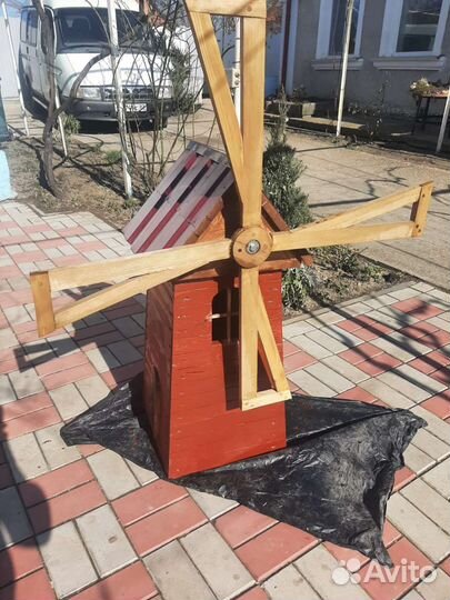 Декоративная мельница для сада