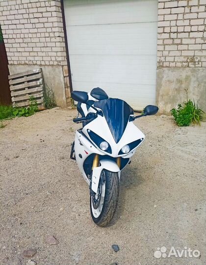 Yamaha r1 2010