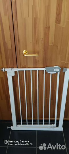 Калитка-барьер для защиты детей на лестнице