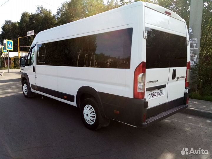 Микроавтобус