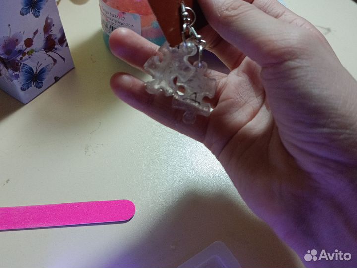 Серьги из смолы