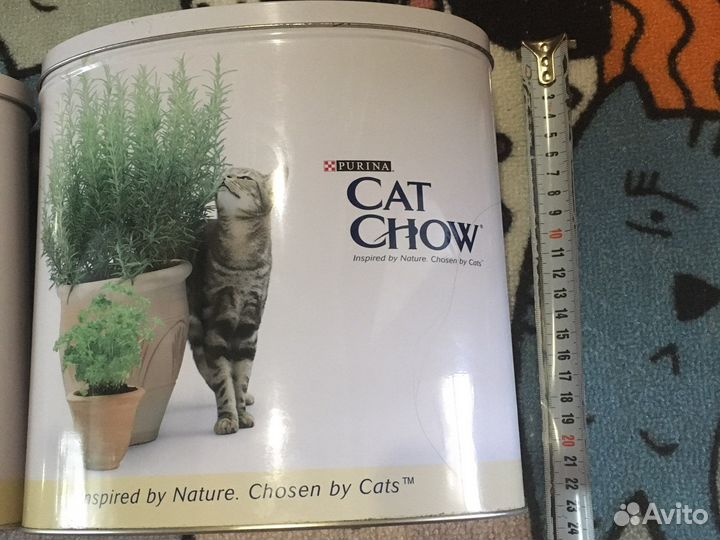 Контейнер для хранения сухого корма для кошек