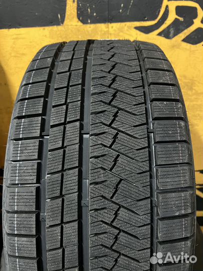 Triangle Snowlink TWT02 275/40 R20 и 315/35 R20