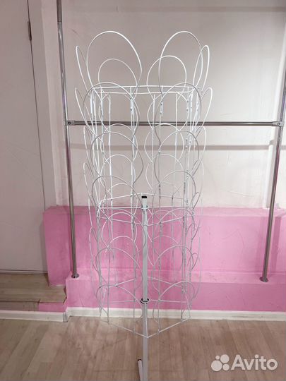 Вешало напольное для шапок