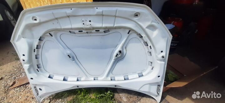 Капот на volkswagen polo седан