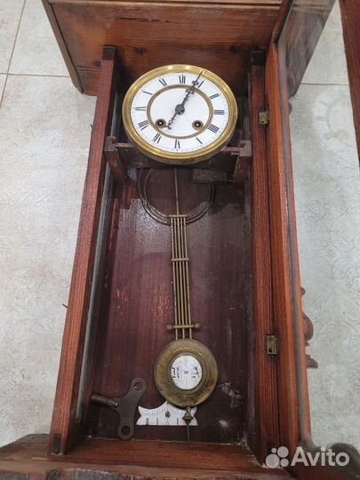 Старинные настенные часы Европа