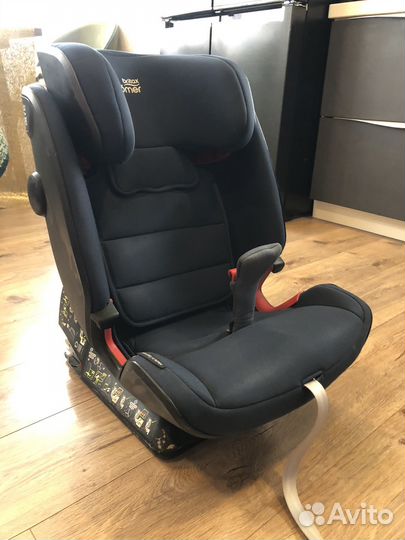 Britax romer advansafix IV R от 9-36кг