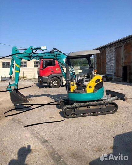 Мини-эксковатор