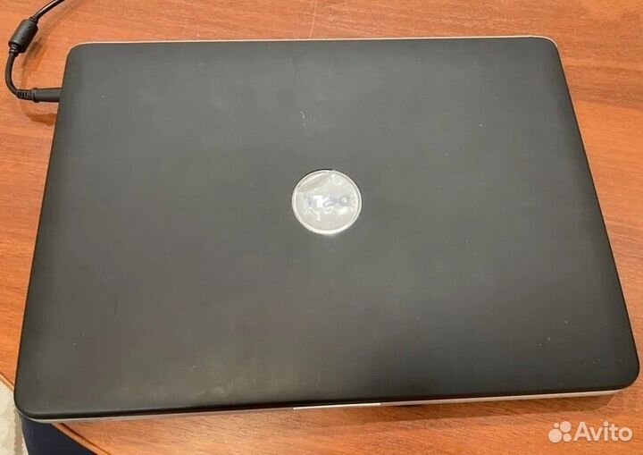 Ноутбук Dell 1525 от сети работает