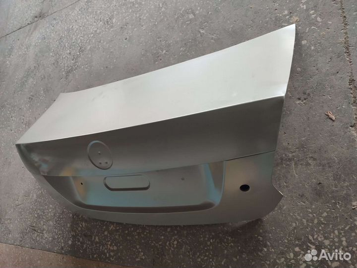 Крышка багажника Фольксваген Поло 10-20 г.в