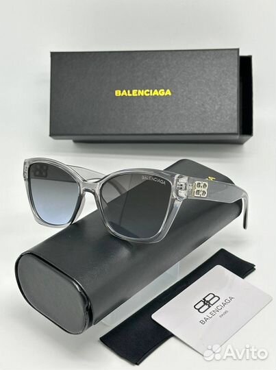 Солнцезащитные очки balenciaga