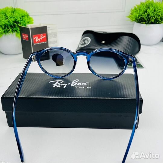 Солнцезащитные очки Ray Ban новинка