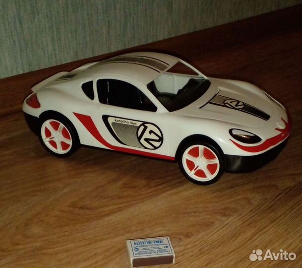 Машина игрушка