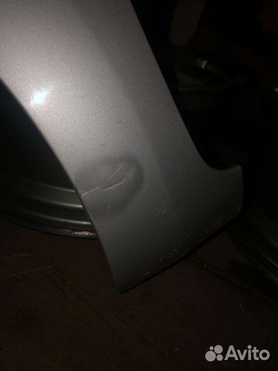 Левое крыло wish zne10