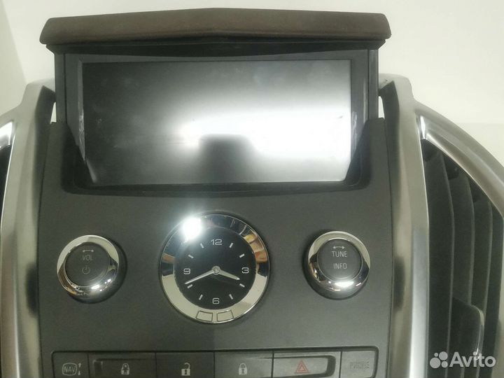 Центральная консоль Cadillac SRX 2