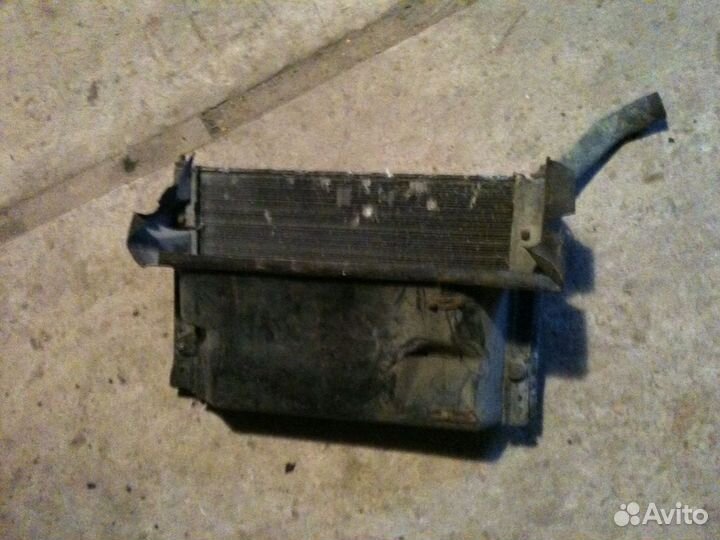 Радиатор охлаждения Пассат Б3