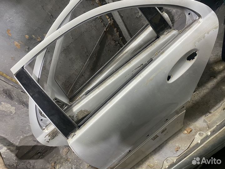Двери mercedes w203