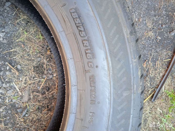 Продам резину (6 шт) 