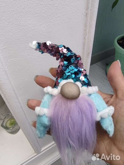 Гном игрушка