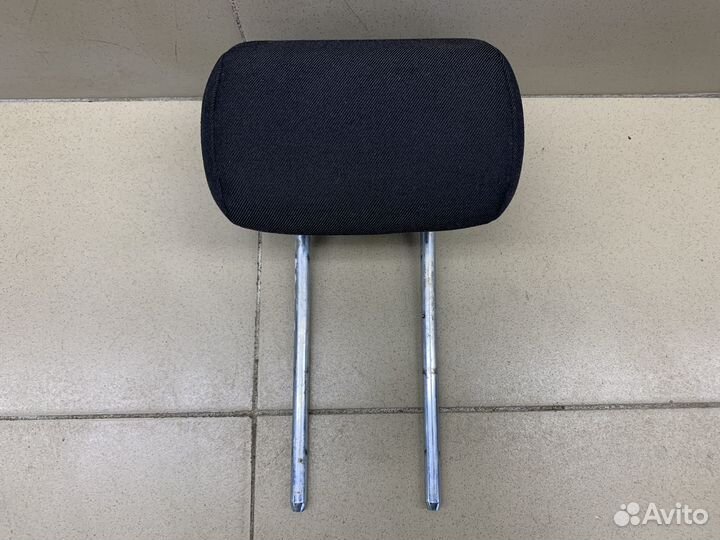 Подголовник Focus II 2008-2011