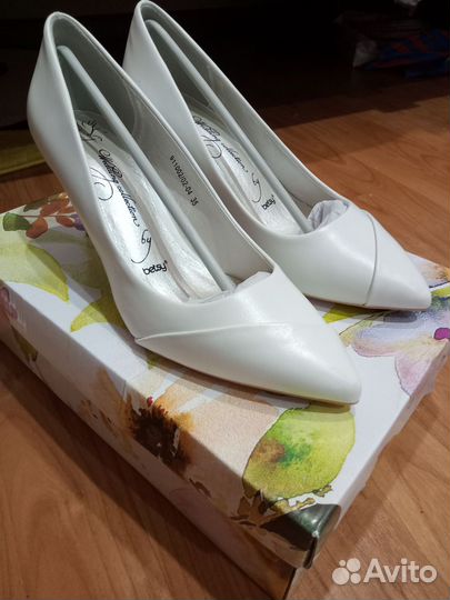 Туфли женские 35 размер