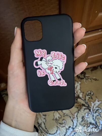 Чехлы на iPhone 11