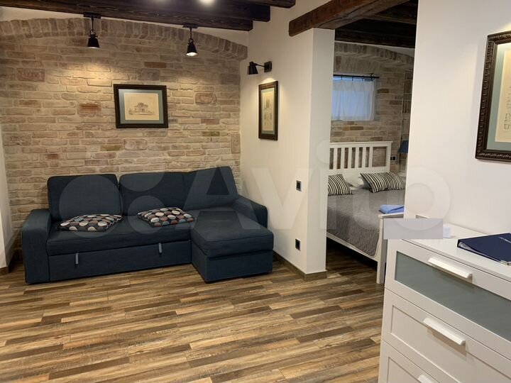 Комната 16 м² в > 9-к., 1/1 эт.