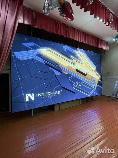 Светодиодный экран / Видеопилон / Рекламный экран