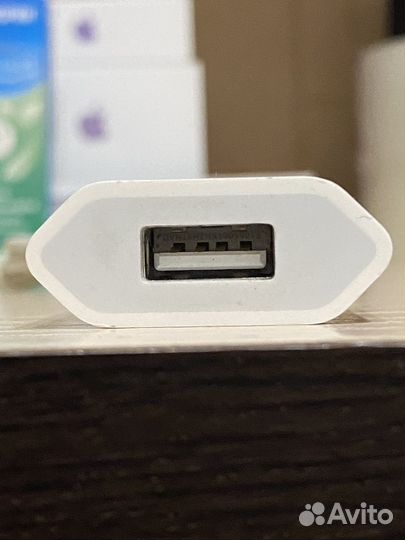 Зарядное устройство на iPhone