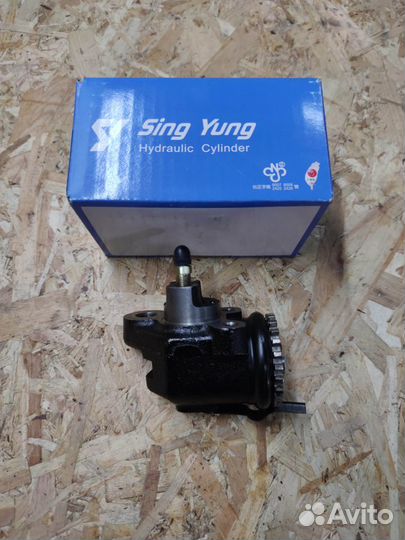 Рабочий тормозной цилиндр передний Isuzu Forward