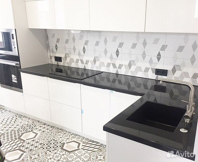 Кухонный гарнитур на заказ. Под ключ