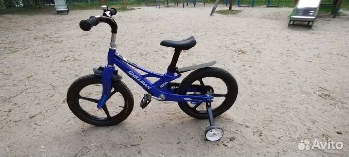 Детский трехколесный велосипед