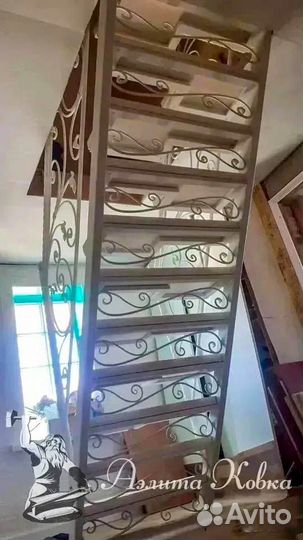Лестница металлическая 