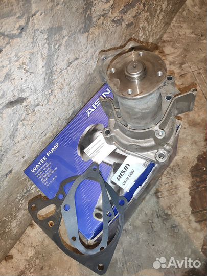 Водяной насос mitsubishi l200 Aisin корея помпа