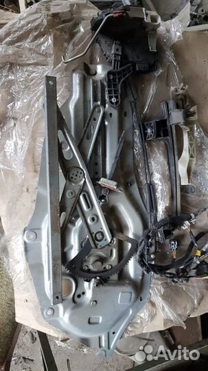 Стеклоподъемник пер.зад.прав.двери Kia Cerato 2